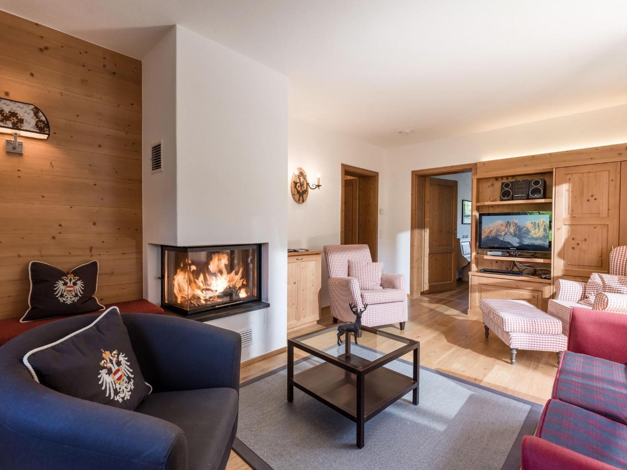 Landhaus Kitzhorn Appartement Hahnenkamm - By Nv-Appartements Kitzbühel Extérieur photo