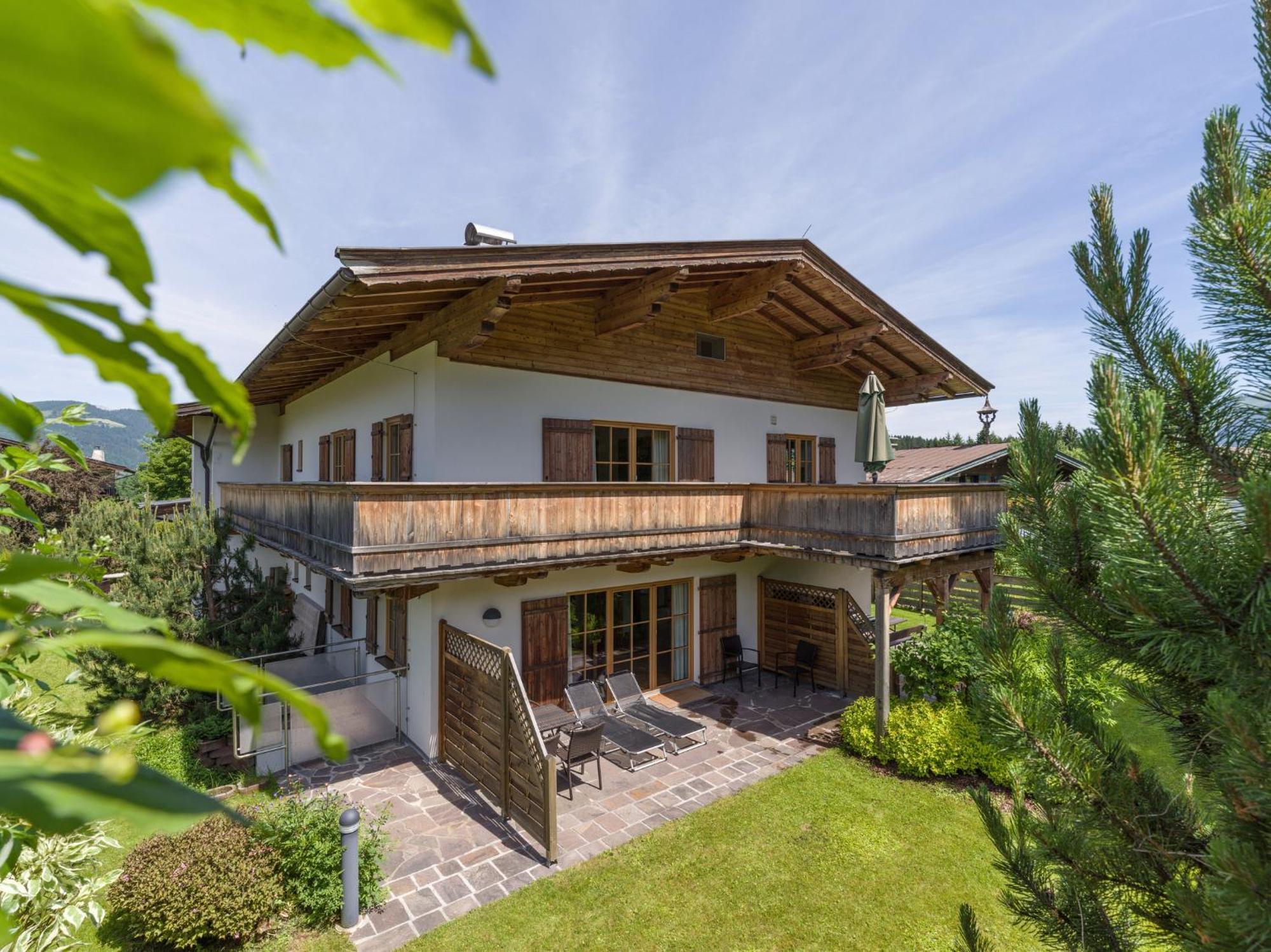 Landhaus Kitzhorn Appartement Hahnenkamm - By Nv-Appartements Kitzbühel Extérieur photo